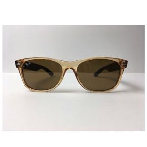 Ray-Ban Wayfarer RB2132 945 Sunglasses